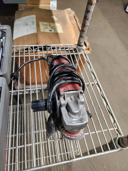 MILWAUKEE DISC GRINDER