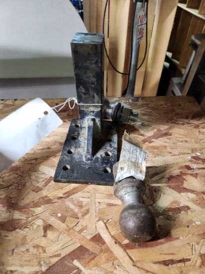 LOT OF RECEIVER PLATE AND BALLS