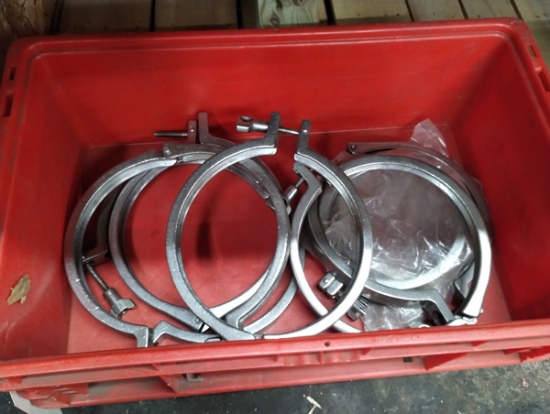 TUB OF STAINLESS PIPE CLAMPS