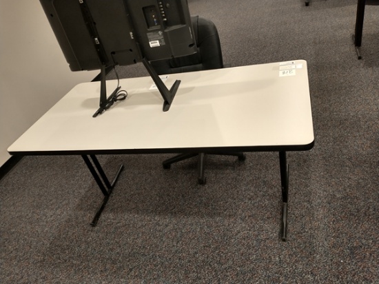 HEAVY DUTY FOLDING TABLE / DESK 5' X 30''