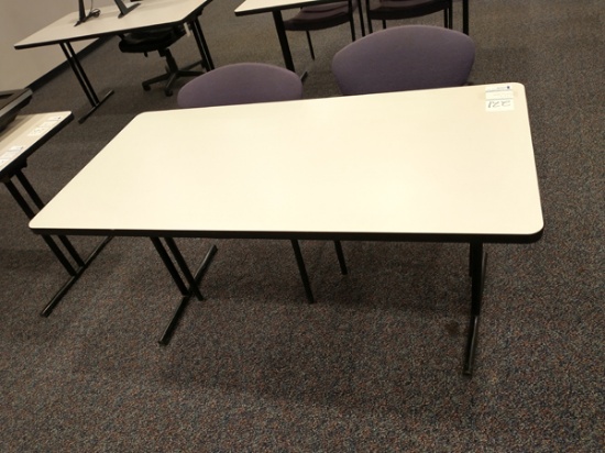 HEAVY DUTY FOLDING TABLE / DESK 5' X 30''