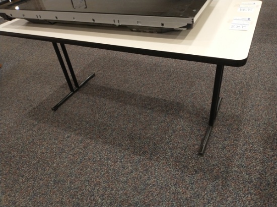 HEAVY DUTY FOLDING TABLE / DESK 5' X 30''