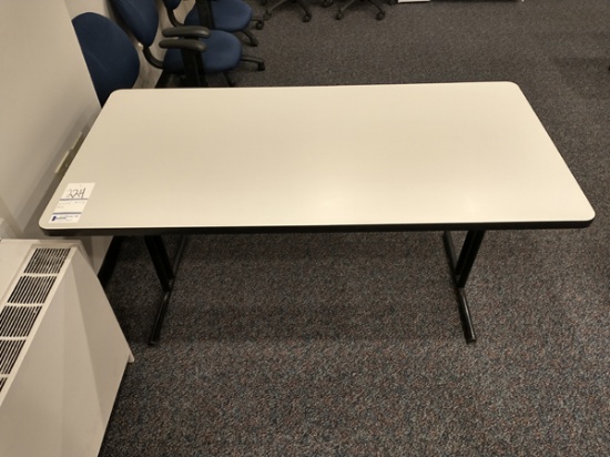 HEAVY DUTY FOLDING TABLE / DESK 5' X 30''