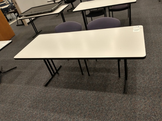 HEAVY DUTY FOLDING TABLE / DESK 6' X 30''