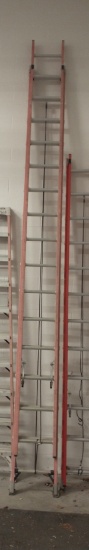 WERNER 32' FIBERGLASS EXTENSION LADDER