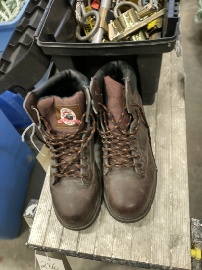 PAIR OF BRAHMA STEEL TOE WORK BOOTS - MENS SIZE 7