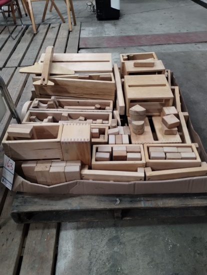 SKID OF WOODEN BLOCKS AND TOYS