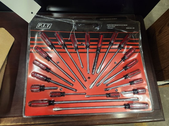 P.I.T. 20 PIECE SCREW DRIVER SET NO. T28