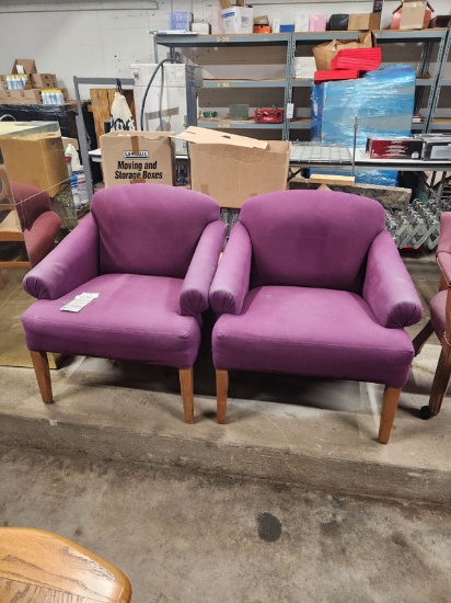 2 CONTEMPORARY UPHOLSTERED PURPLE ARM CHAIRS BY CLASSIC GALLERY