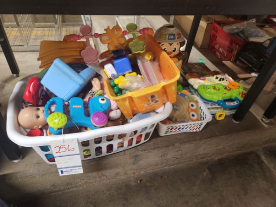 LOT OF ASSORTED KIDS TOYS