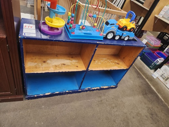 4 SLOT TOY CUBBIE