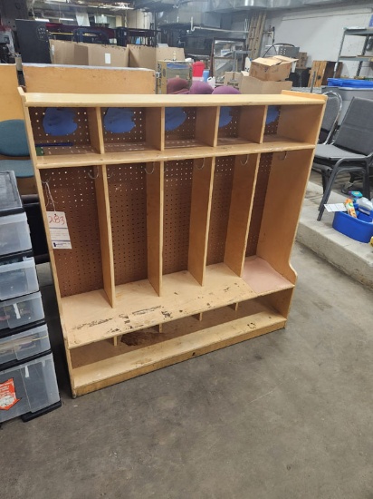 STEFFY 5 SLOT COAT CUBBIE 48" X 14.5" X 49"