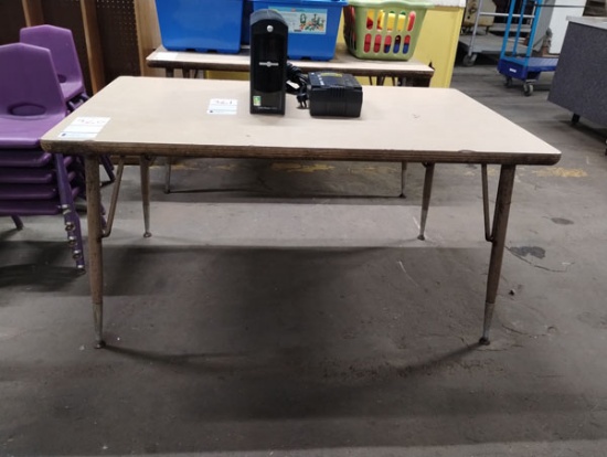 TABLE 48"x30"x24"
