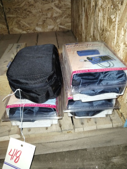 LOT OF 4 BLOOD PRESSURE CUFFS