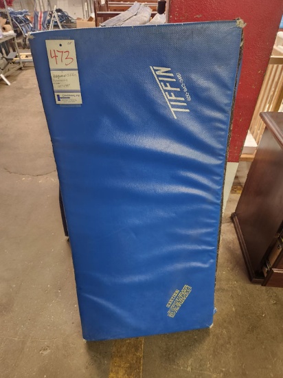 TIFFIN GYMNASTICS MAT 95"x48"