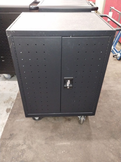 PEARINGTON LAPTOP CART WITH KEYS 30" X 20.5" X 37"