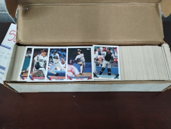 LOT OF TOPPS BASEBALL CARDS