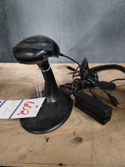 SCANNER AND CARD READER