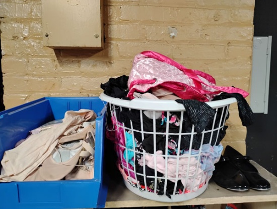 LOT OF GIRLS BALLET / DANCE ATTIRE - CLOTHING, SHOES, TIGHTS, ACCESSORIES