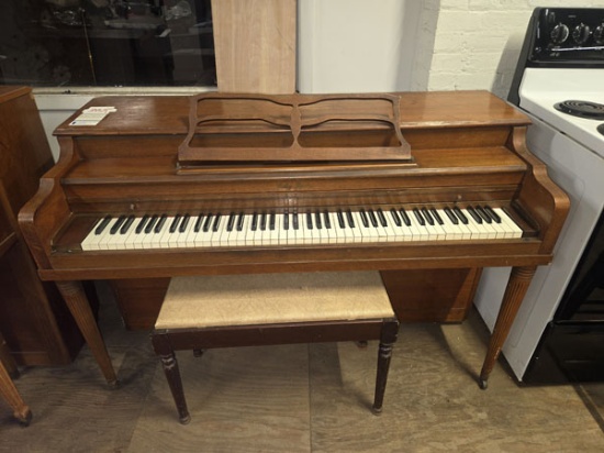 BETSY LYNN PIANO WITH BENCH