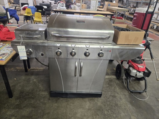 COMMERCIAL TRU INFRARED CHAR BROIL PROPANE GRILL - MODEL 463241414