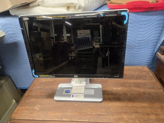 HP W2207N 22" MONITOR - MODEL HSTND-2271-F - NO CARDS