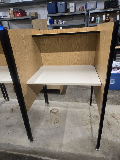 PRIVACY DESK 31" X 30" X 48"