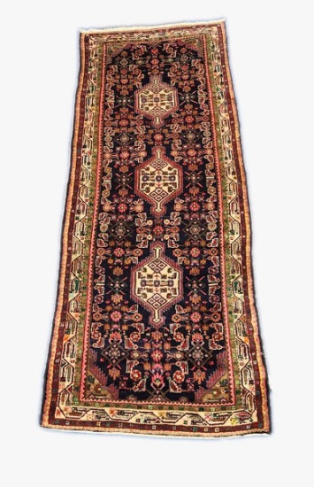 ORIENTAL TYPE RUNNER RUG MEASURING 10'11 X 4'4