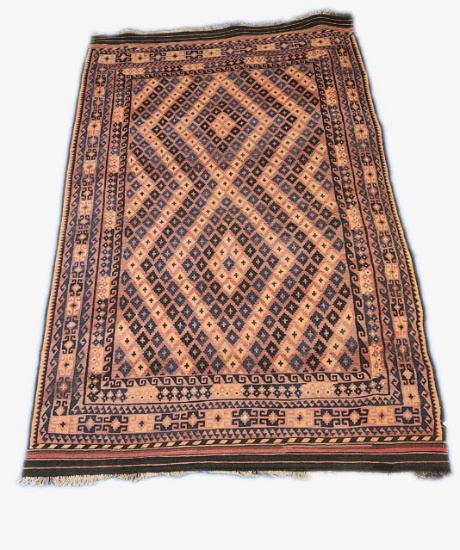 ORIENTAL TYPE AREA RUG MEASURING 13'1 X 8'6