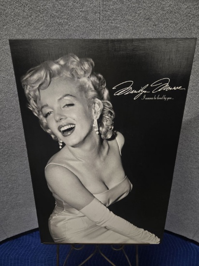 BLACK AND WHITE WOODEN MARILYN MONROE PICTURE 2' X 3'