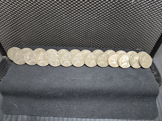 (24) USA WAR TIME JEFFERSON NICKELS 1942-1943 - NO MINT MARKS