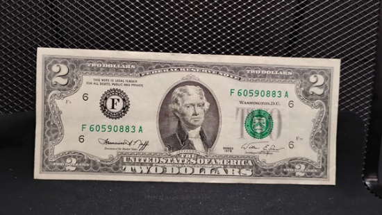 1976 GREEN SEAL DECLARATION OF INDEPENDENCE $2 BILL - SERIAL # F60590883A
