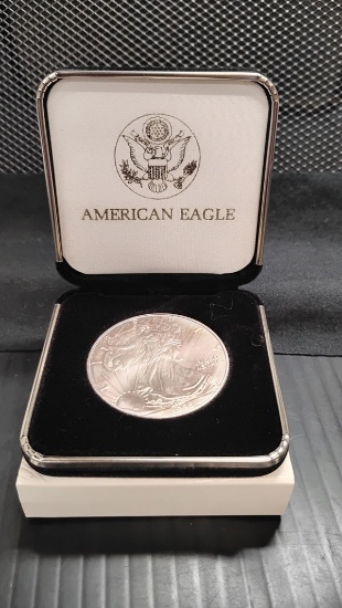 U.S. 1998 1 oz FINE SILVER AMERICAN EAGLE UNCIRCULATED DOLLAR COIN