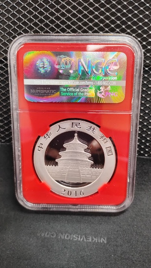 2016 SILVER CHINA 10 YUAN PANDA COIN - EARLY RELEASES - MS70