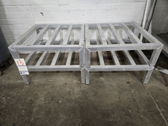 4 METAL DUNNAGE RACKS 2' X 2' X 8-1/4"