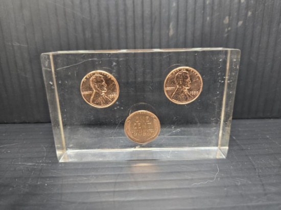 3 PIECE PENNY PAPER WEIGHT - 1958D AND 1959 NO MINT