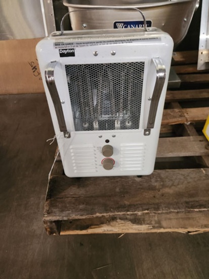 DAYTON ELECTRIC CONVECTION HEATER MODEL 3VU33C
