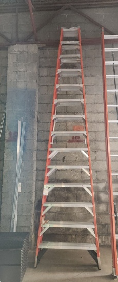 WERNER 14' FIBERGLASS STEP LADDER