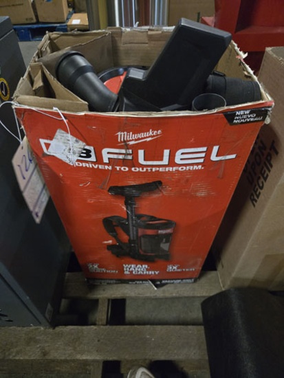 MILWAUKEE M18 FUEL BATTERY POWERED 3-IN 1 BACKPACK VACUUM 0885-02