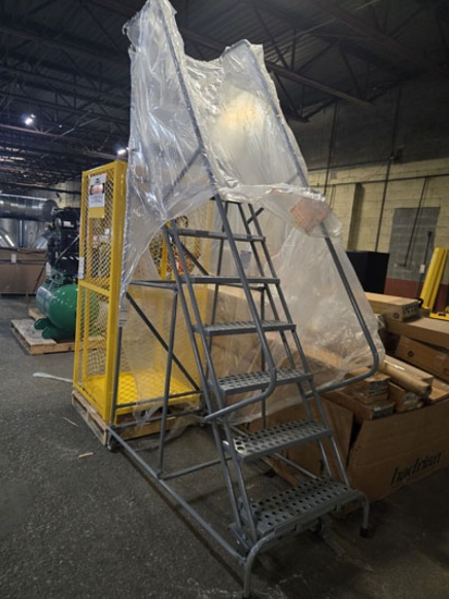 COTTERMAN 8-STEP INDUSTRIAL ROLLING LADDER