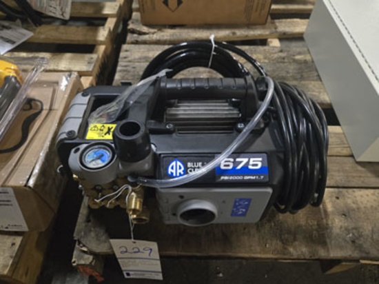 AR BLUE CLEAN 675 ELECTRIC PRESSURE WASHER 2000 PSI