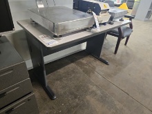 COMPUTER DESK 27" x 48" x 30"