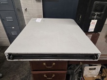 6' PLASTIC FOLDING TABLE