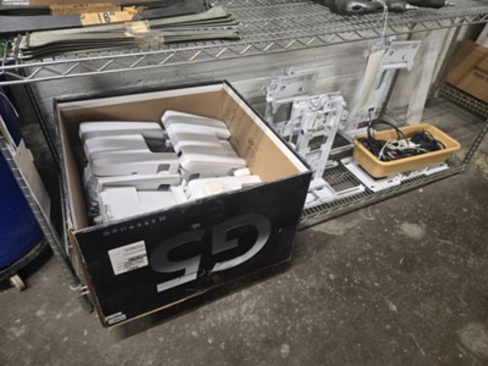 LOT OF PROJECTOR PARTS AND ACCESSORIES