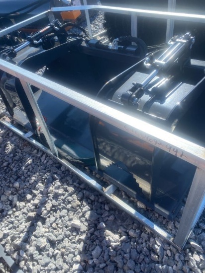 WOLVERINE SKID STEER GRAPPLE BUCKET