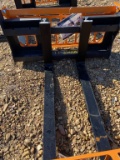 LandHonor Skid Steer Pallet Forks