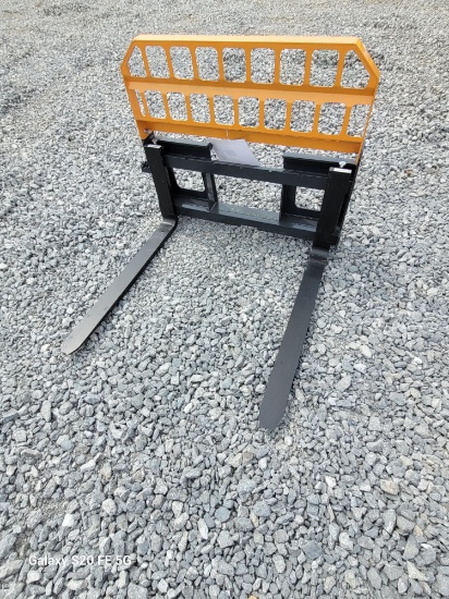 Skid Steer Pallet Fork