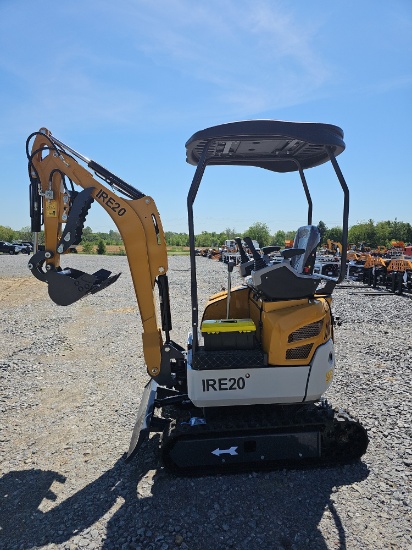 Mini Excavator w/Kubota Engine