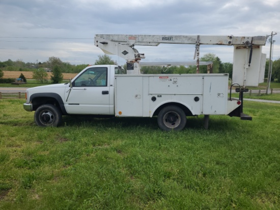1999 GMC 3500 Bucket Truck 4WD V8
