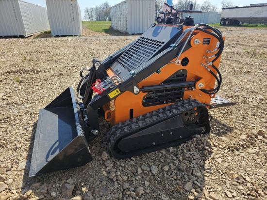 LandHonor Mini Skid Steer Loader